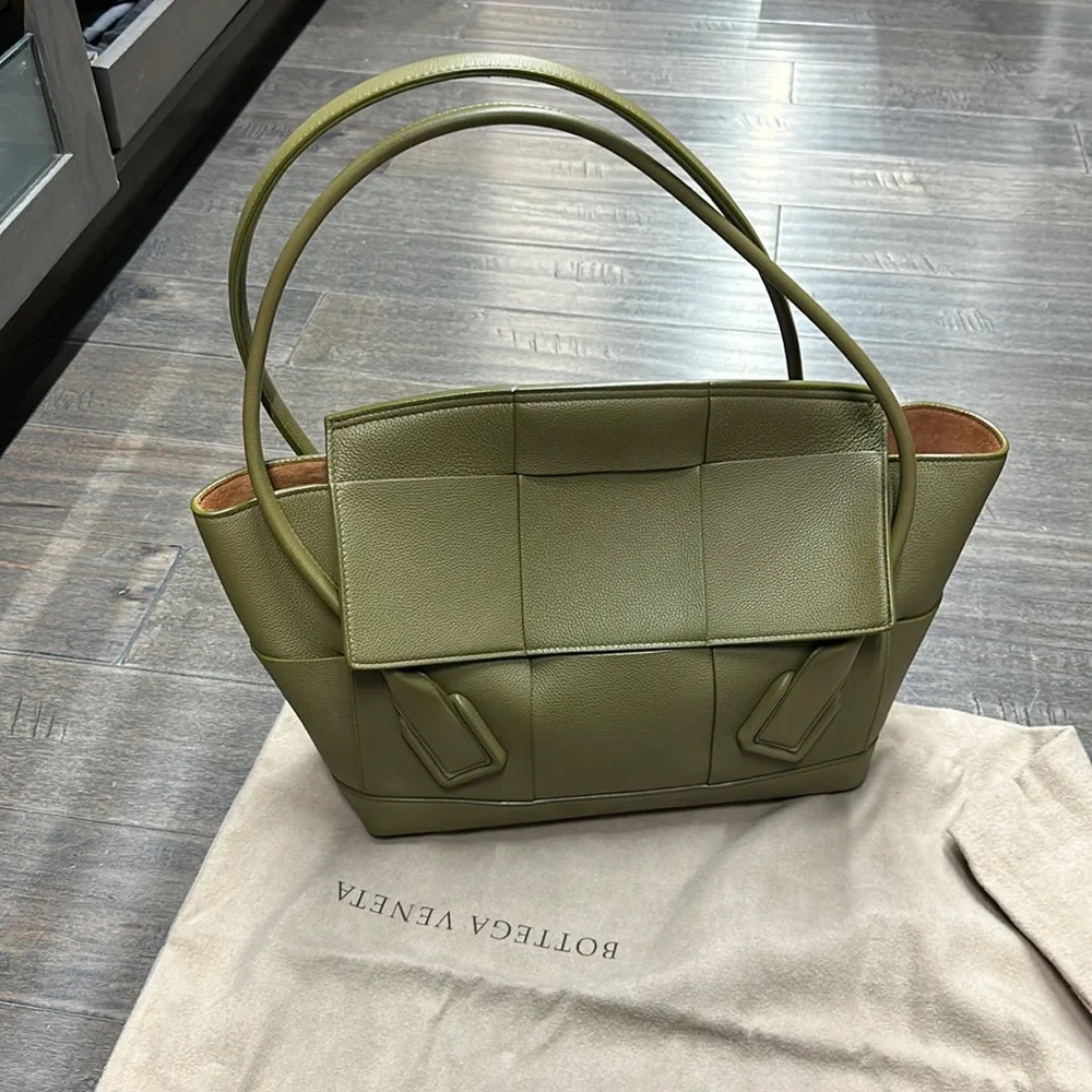 Bottega Veneta Arco bag - Picture 1 of 12